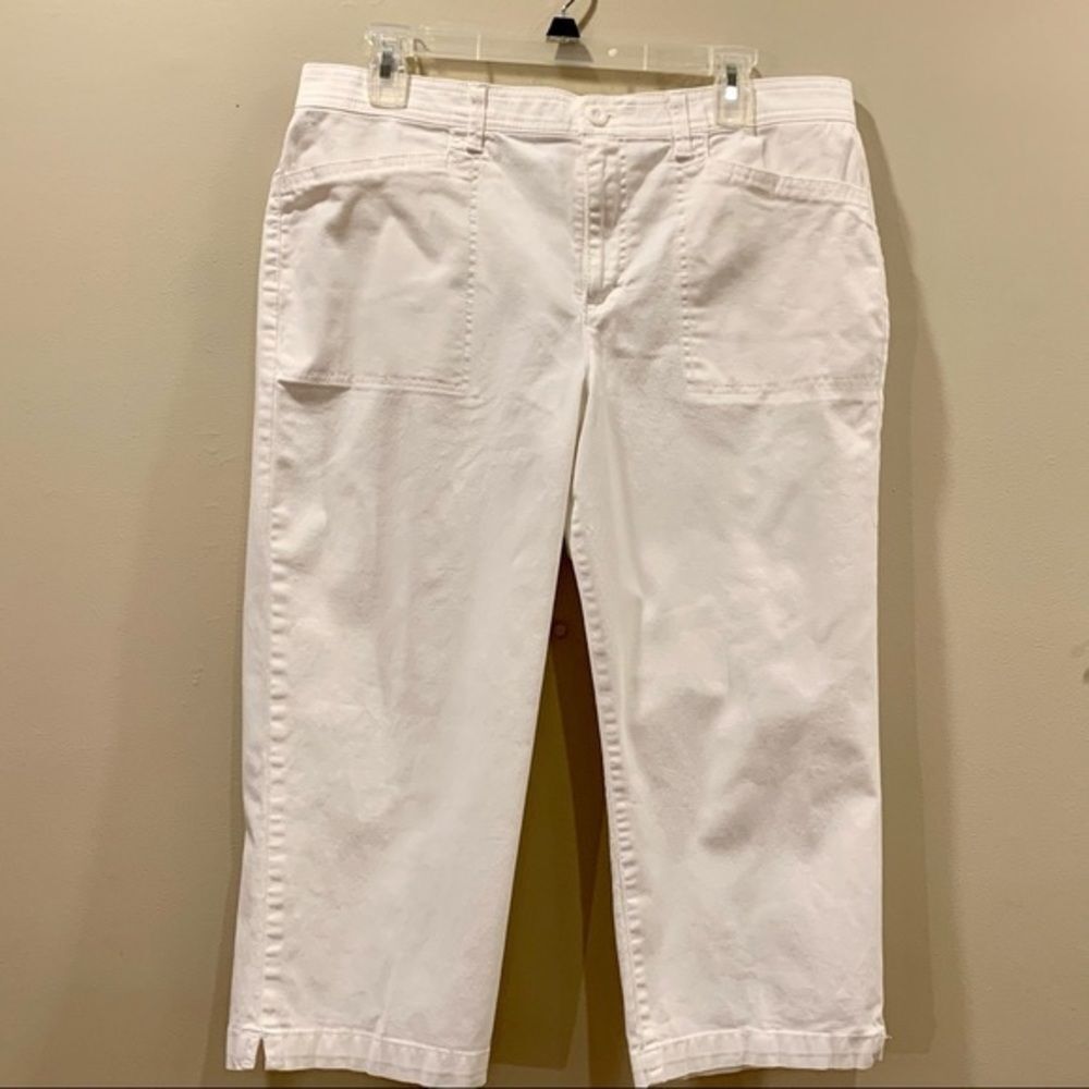 Gloria Vanderbilt White Cotton High Rise Capris 12